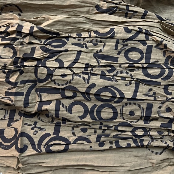 QUENTIN AND CLAUDE 2008 "Numbers" Oak Scarf Revolve Clothing - Picture 9 of 10